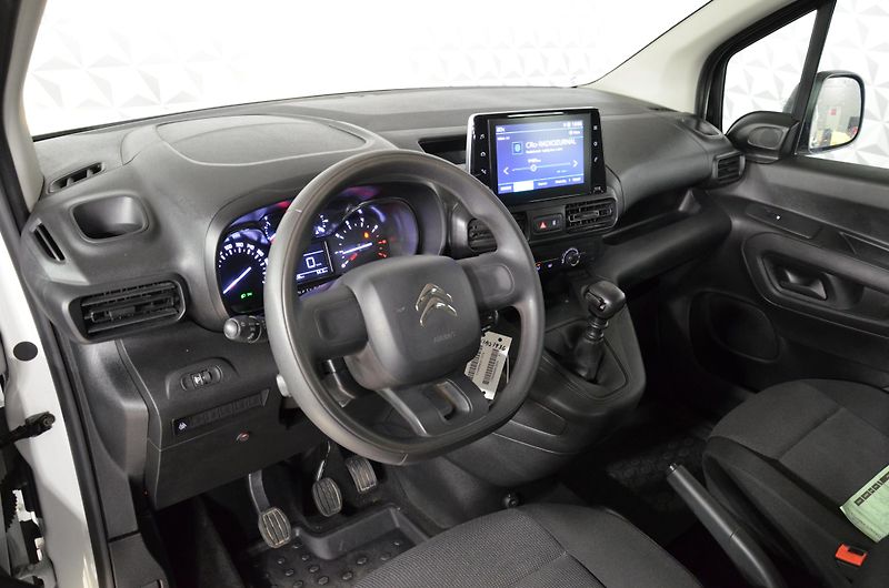 Citroën Berlingo (2022) 1.5BHDi 100 Live Pack - fotka 9 z 15