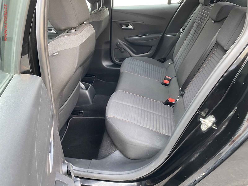Peugeot 208 (2021) 1.2 PT, Allure, LED, navi - fotka 10 z 19