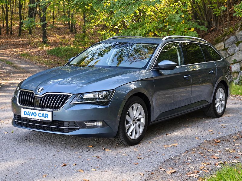 Škoda Superb 2,0 TDI DSG 110kW Style Navi - fotka 3 z 47