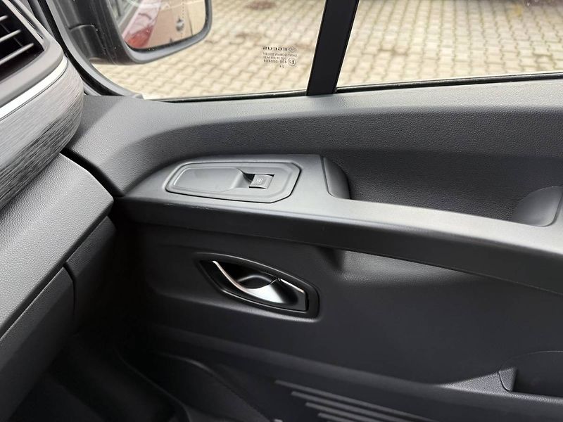Renault Trafic Equilibre L2 Blue dCi 150 AT/P - fotka 16 z 23