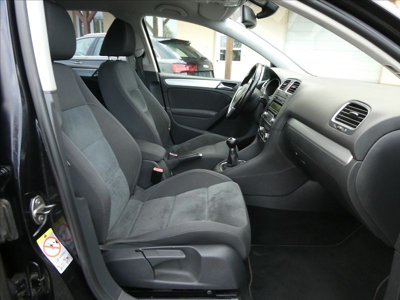 Volkswagen Golf 1,4 TSi 90kW 2xkola,po servise - fotka 21 z 47