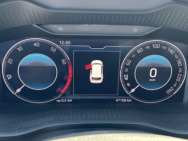 Škoda Kodiaq (2021) GT 2.0 TSI 4x4 DSG - fotka 6 z 30