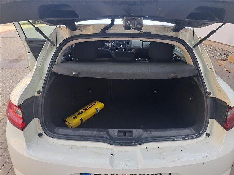 Renault Mégane 1,5 dCi - fotka 24 z 38