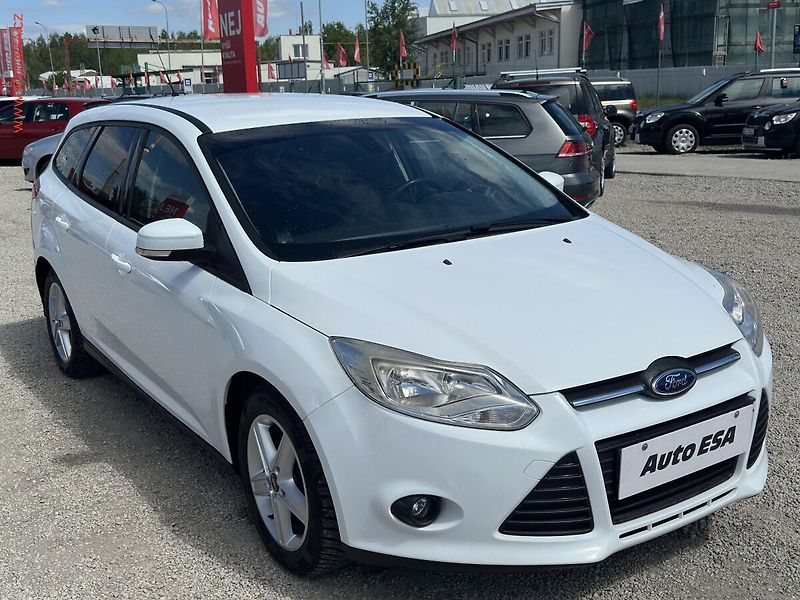 Ford Focus (2014) 1.6 TDCi, AC, výhřev sed - fotografie inzerátu
