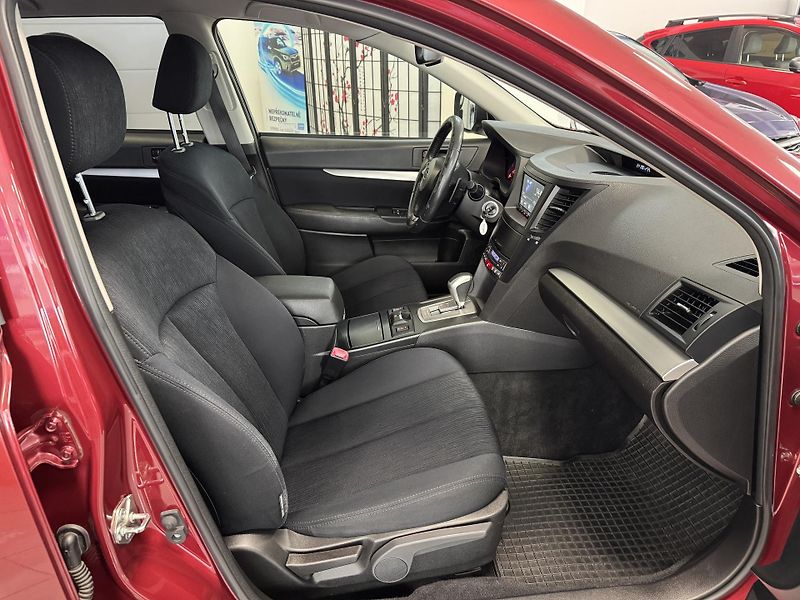 Subaru Outback 2.0D Comfort Cross Line CVT,CZ - fotka 9 z 50