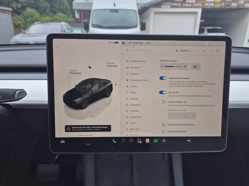 Tesla Model Y ZAMLUVENO ! 220kw TZ 92,5 % - fotka 28 z 48