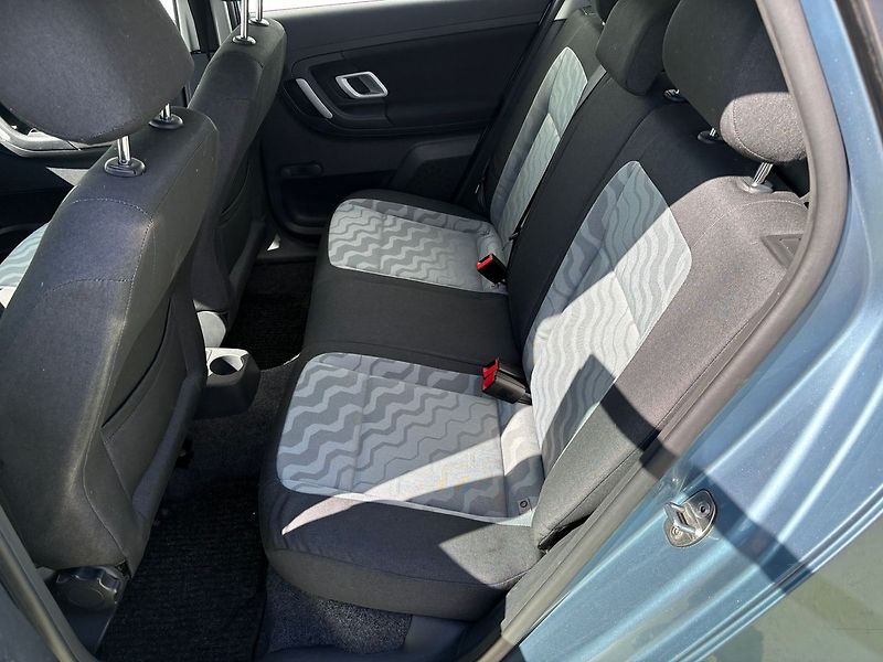 Škoda Fabia 1.4, 63kW, Style, Klima - fotka 7 z 24