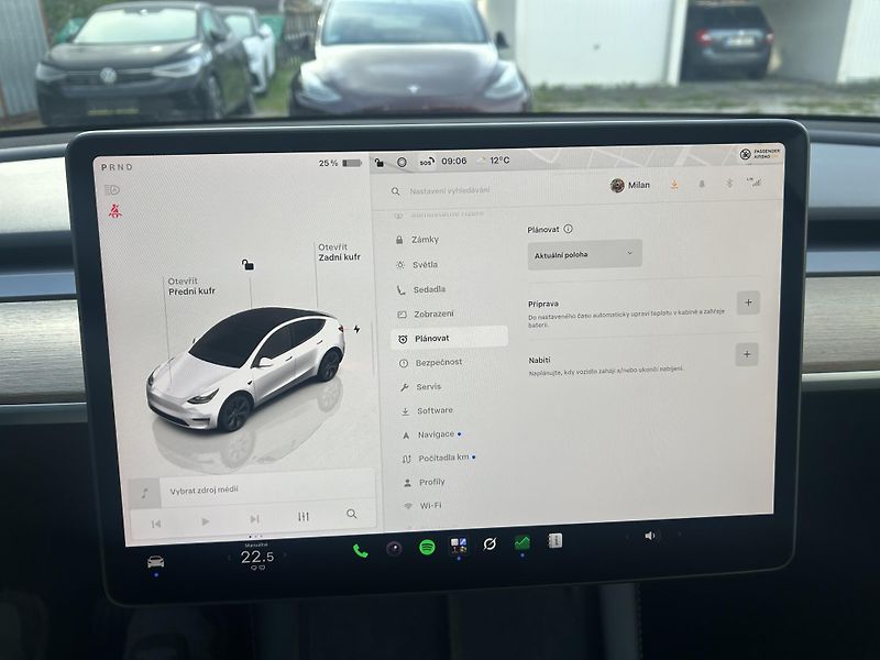 Tesla Model Y ZAMLUVENO ! TZ 94,1% - fotka 28 z 49