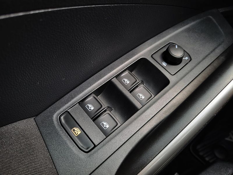 Škoda Fabia IV 1.0 TSI STYLE - fotka 20 z 44