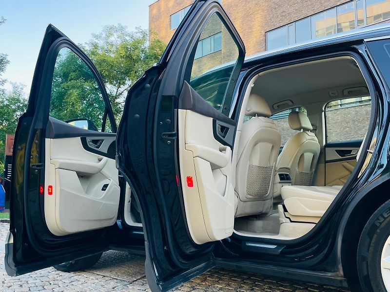 Audi Q7 3.0TDI AUT VÝHŘEV QUATTRO - fotka 25 z 54