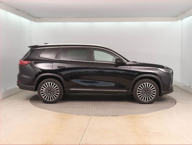 Chery Tiggo 8 (2026) 1.6 TGDI, UNIQUE, Ad. tempomat - fotka 6 z 18