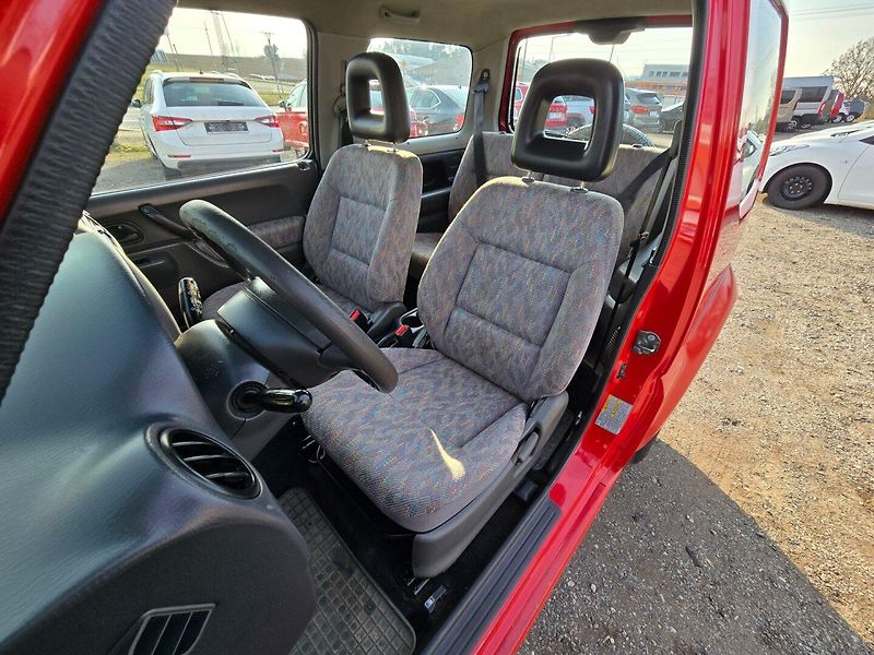 Suzuki Jimny (2006) 1.3 62KW 4x4 2006 - fotka 10 z 20