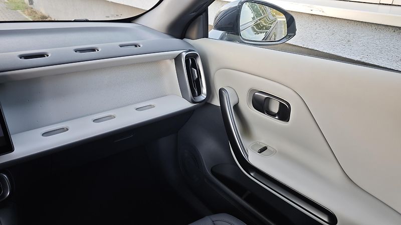 Leapmotor B05 (2026) Design 67kW EV - fotka 32 z 44