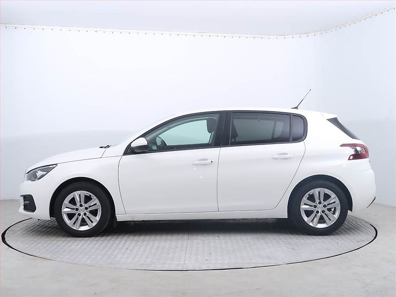Peugeot 308 (2019) 1.2 PureTech, ČR,1.maj - fotka 3 z 17