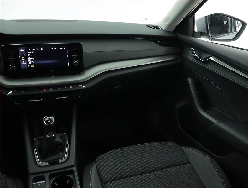 Škoda Octavia (2023) Ambition 2.0 TDI, ČR,1.maj - fotka 8 z 15