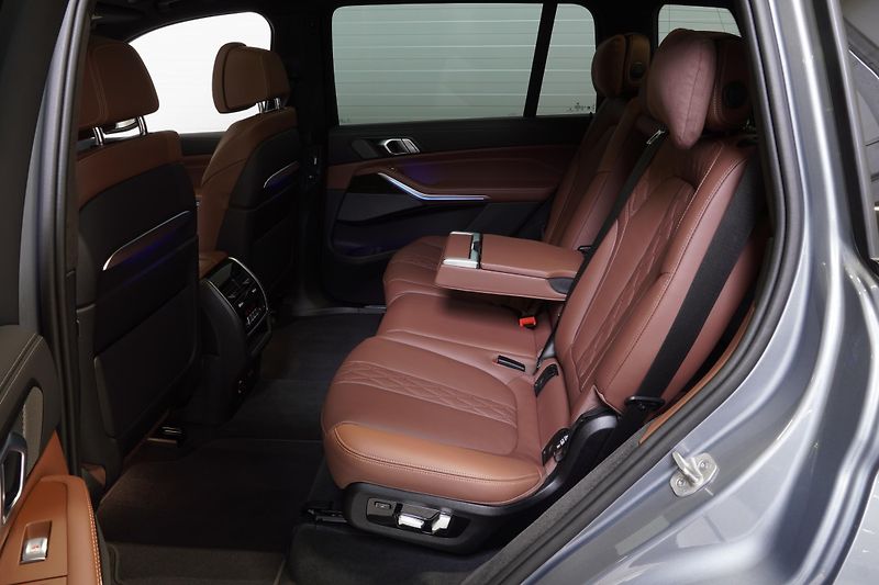 BMW X7 M60i,1.MAJ,ČR,DPH,Tažné - fotka 25 z 44