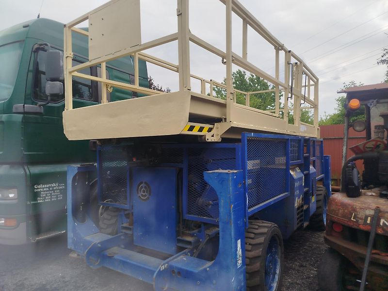 Ostatní (2011) Genie GS 4390RT - fotka 2 z 6