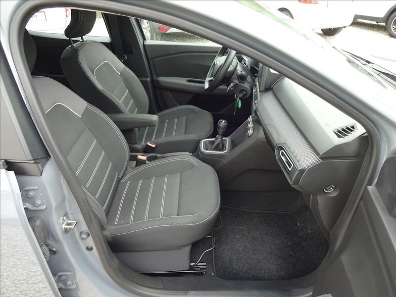 Dacia Sandero 1,0 TCe 67kW - fotka 28 z 50