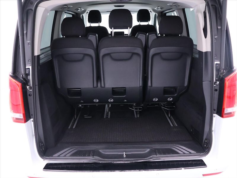 Mercedes-Benz Třídy V 2,1 220d L120kW AMG Paket DPH - fotka 10 z 32
