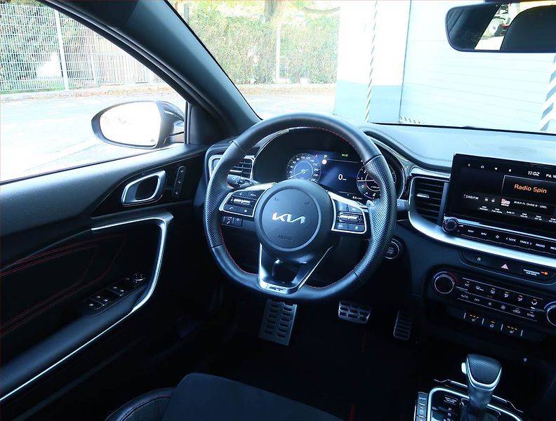 Kia Ceed (2024) 1.6 T-GDI GT - fotka 7 z 27