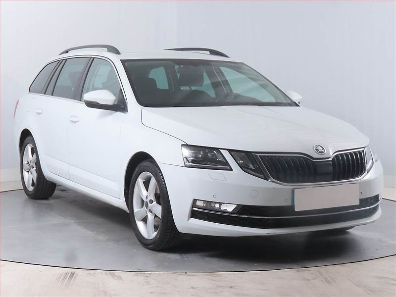 Škoda Octavia (2018) Ambition Plus 1.5 TSI, Navi - fotografie inzerátu