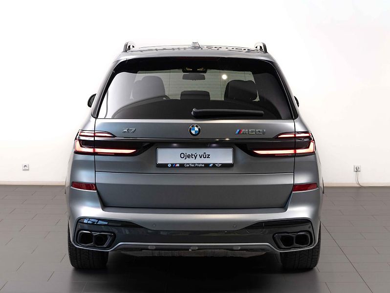 BMW X7 M60i xDrive - fotka 4 z 22