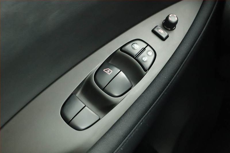 Nissan Leaf (2021) 40 kWh, SoH 91%, Automat - fotka 15 z 17