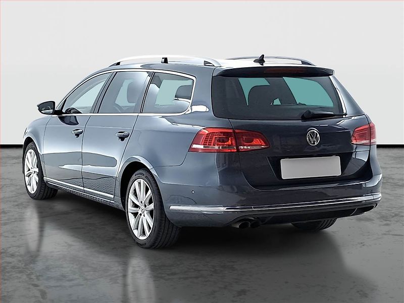 Volkswagen Passat (2014) 2.0 TDI, Automat, Navi, Xenony - fotka 4 z 20