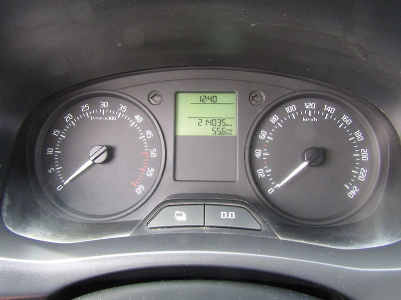 Škoda Praktik (2011) 1.2 TDI 55kW KLIMA - fotka 21 z 25