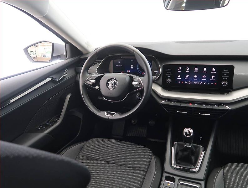 Škoda Octavia (2023) Ambition 2.0 TDI, digi klima - fotka 7 z 24