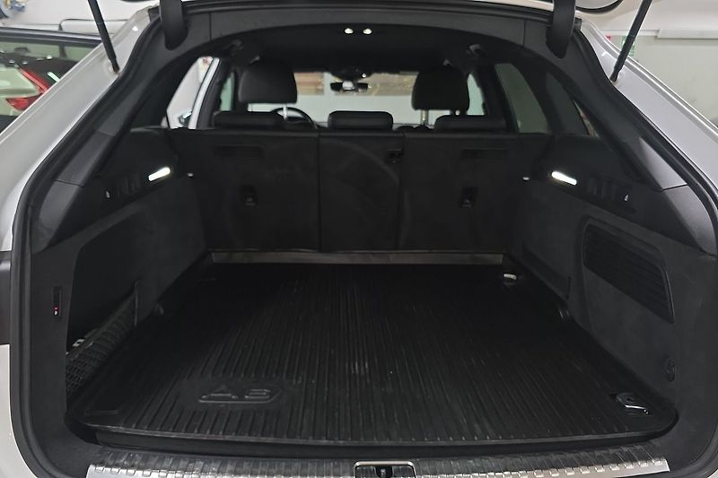 Audi A6 45TFSI q S-Line Matrix NezTop - fotka 17 z 17