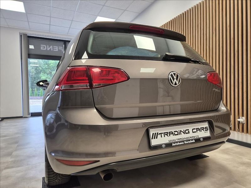 Volkswagen Golf 1.2 TSI EDITION - fotka 5 z 22