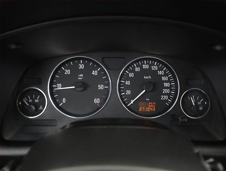 Opel Astra (2004) 1.7 CDTI, nová STK, Tažné - fotka 8 z 15