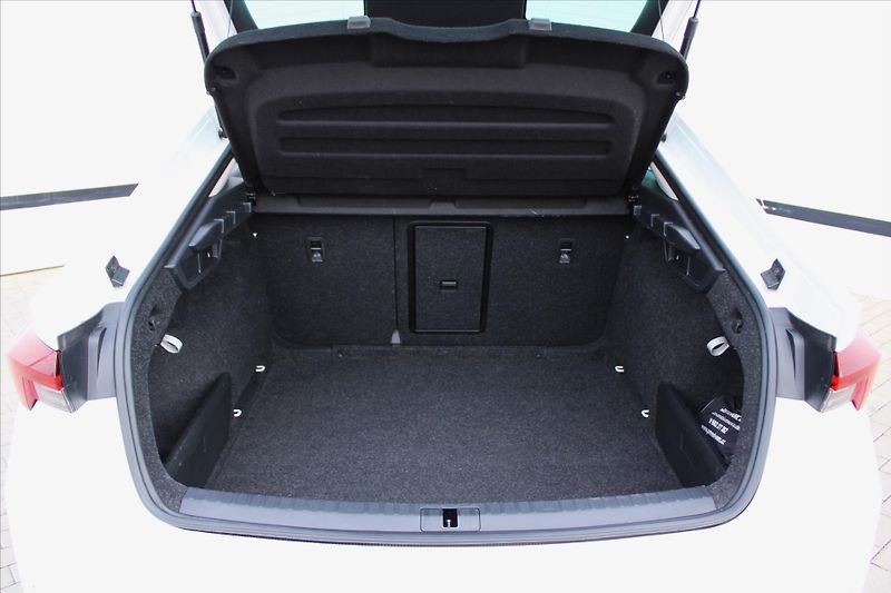 Škoda Octavia 2.0TDI STYLE DPH 1.MAJ. ČR - fotka 11 z 26
