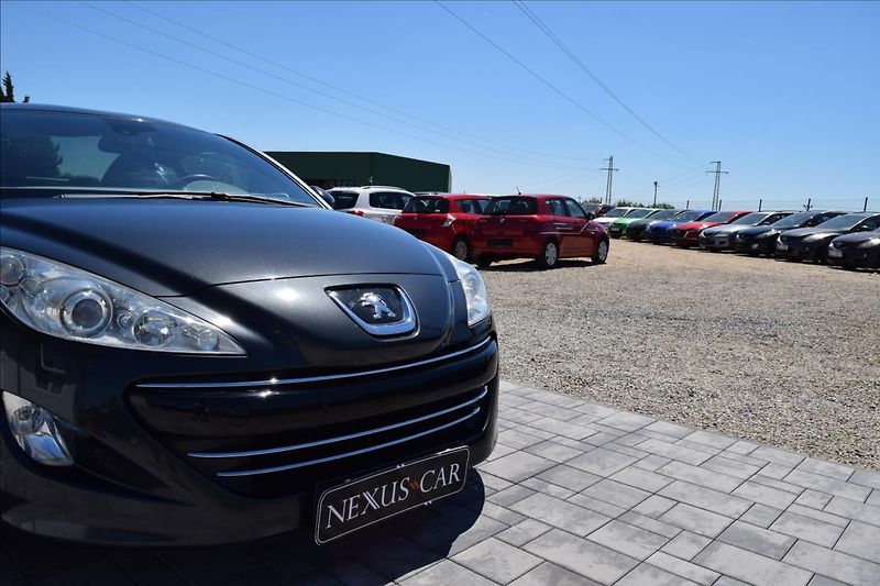 Peugeot RCZ 1,6 i 115KW NOVÁ STK ALU KLIMA - fotka 13 z 48
