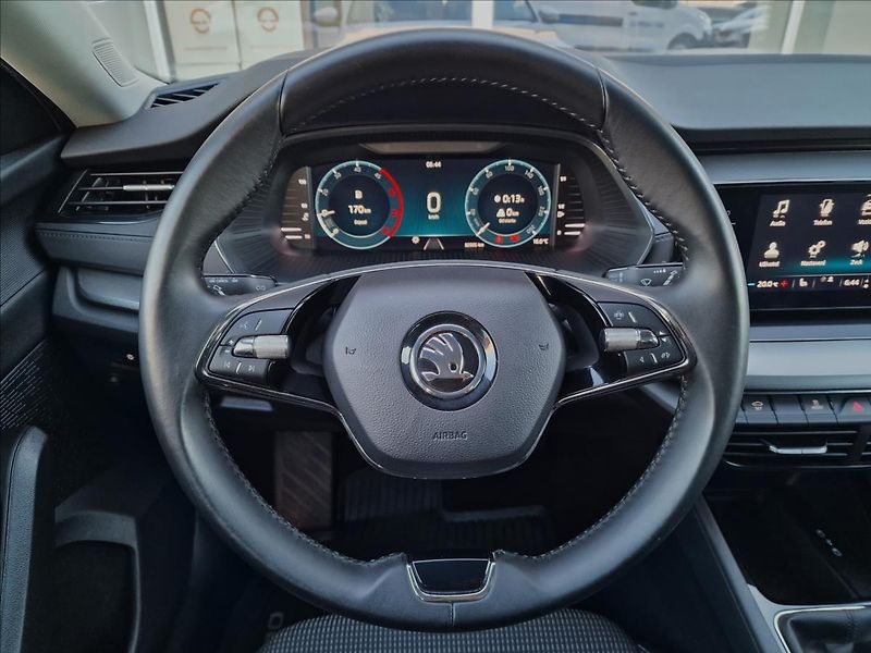 Škoda Octavia 2.0TDI,původ ČR,1.Majitel - fotka 21 z 50