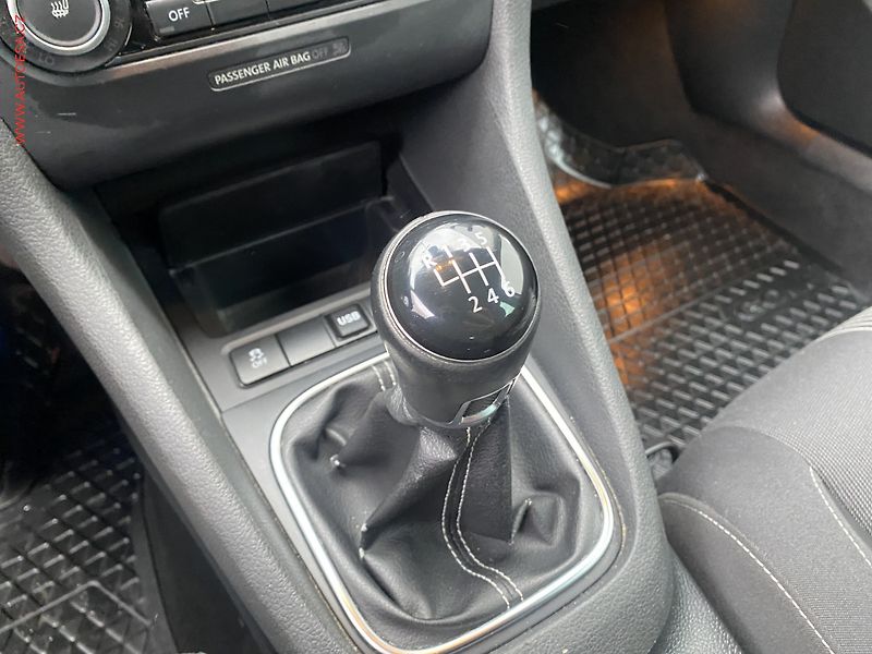 Volkswagen Golf (2012) 1.2 TSi, Match, +ALU - fotka 15 z 17