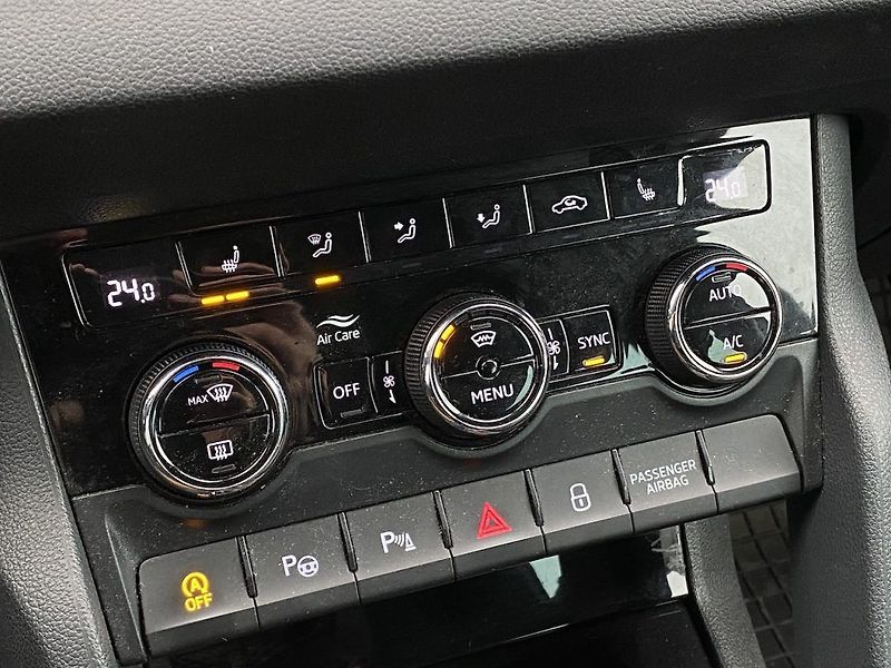 Škoda Karoq 2.0TDi, 2x kola, DSG, 4x4 - fotka 15 z 18