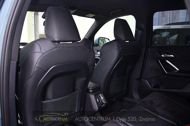 BMW X1 xDrive23d - fotka 12 z 58