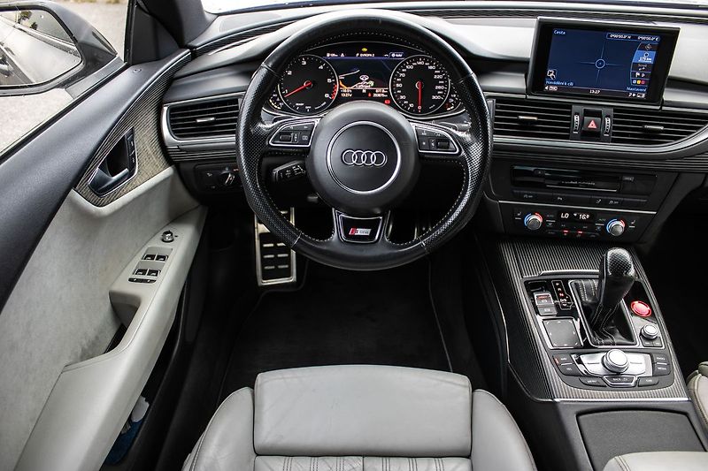 Audi A7 - fotka 10 z 23
