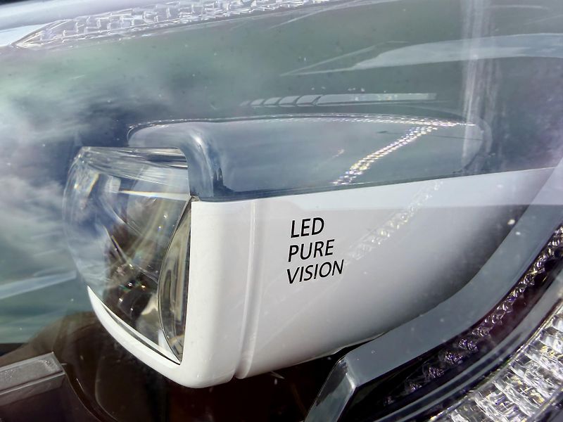 Renault Espace 1.6 DCI 7MÍST LED NAVI 2X KOLA - fotka 10 z 47