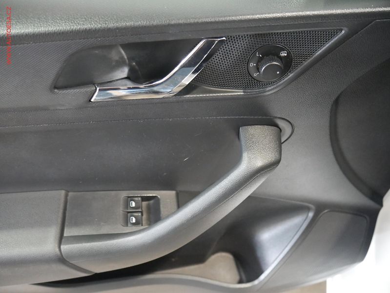Škoda Rapid (2014) 1.6 TDi, ČR, Ambition - fotka 11 z 15