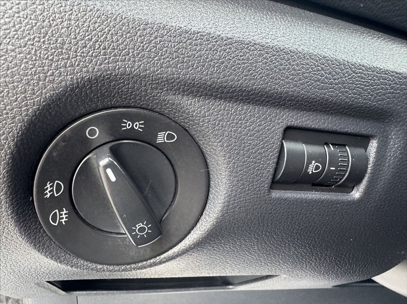 Škoda Fabia 1,2 TSI, digi klima, serviska, - fotka 21 z 33