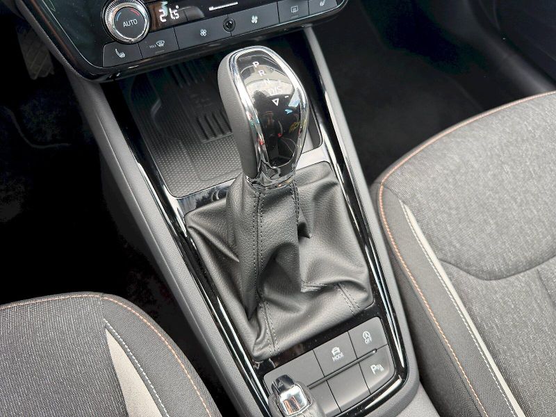 Škoda Scala (2025) 1.0TSI 85kW DSG Top Selection - fotka 29 z 35
