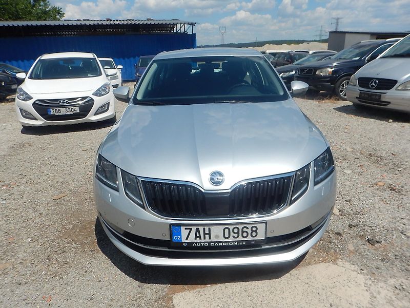 Škoda Octavia 1.6 TDI 85 KW DSG - fotka 3 z 15