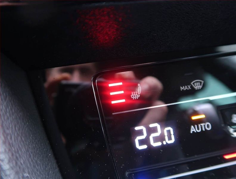 Volkswagen Passat (2020) Elegance 2.0 TDI, Automat - fotka 18 z 19