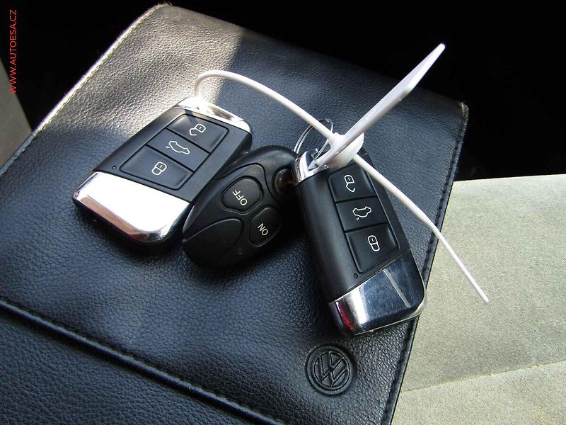 Volkswagen Passat (2015) 2.0TDi, DSG - fotka 20 z 20
