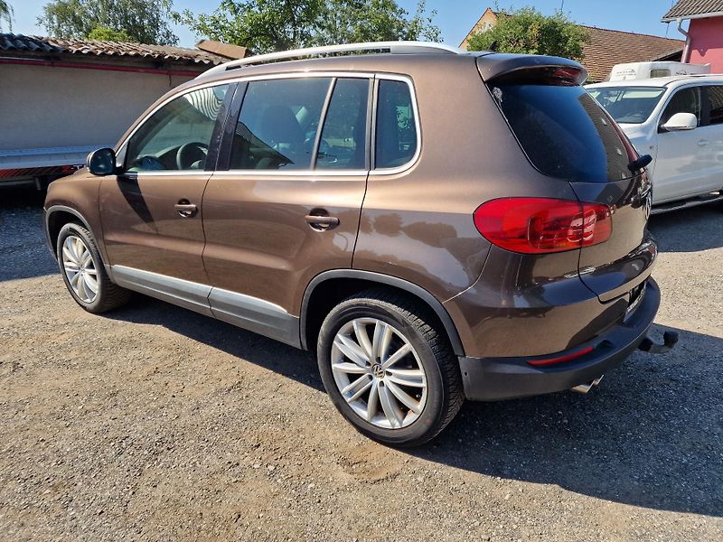 Volkswagen Tiguan 2,0TDI 125KW SPORT&STYLE 4x4 - fotka 5 z 18