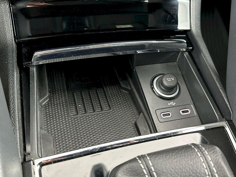 Škoda Karoq (2025) DSG 1.5TSI 110kW SportLine - fotka 25 z 36