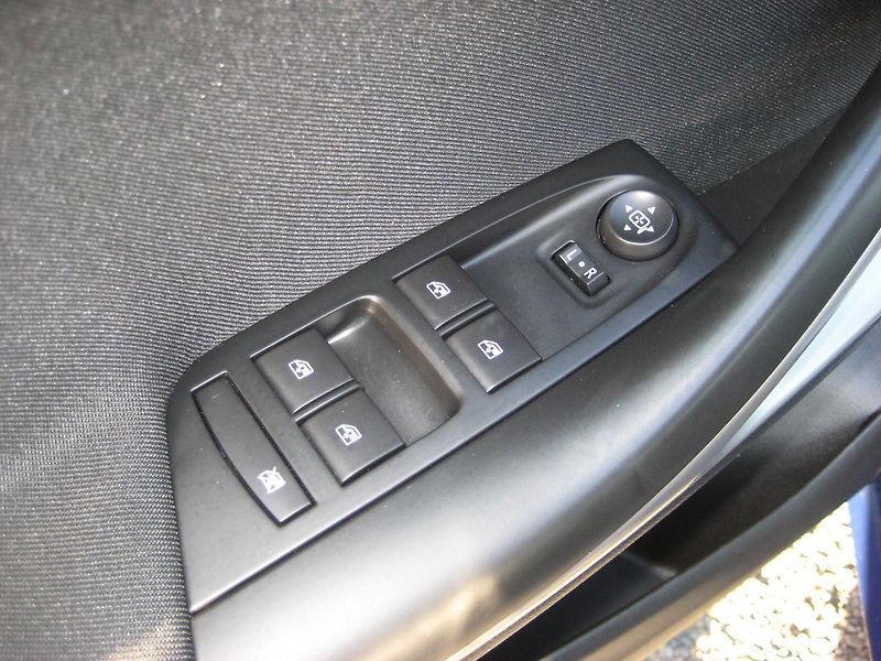 Opel Astra 1.6 CDTi ENJOY + ALU DPH ČR!!! - fotka 29 z 35